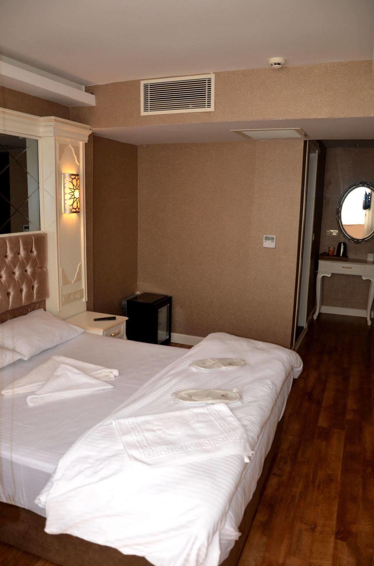 Sun Comfort Hotel Istanbul Exterior foto
